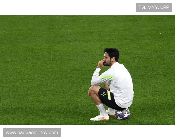 京多安领衔新赛季展望球场上的战术大师与球队的中流砥柱