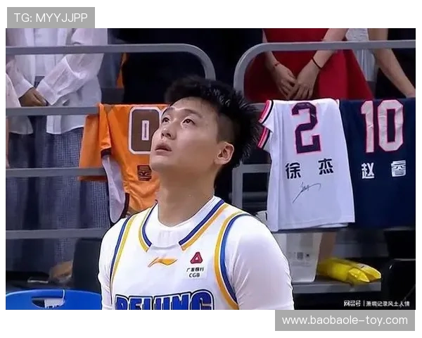 周鹏：从篮球场上的拼搏者到人生舞台的奋斗者的传奇旅程