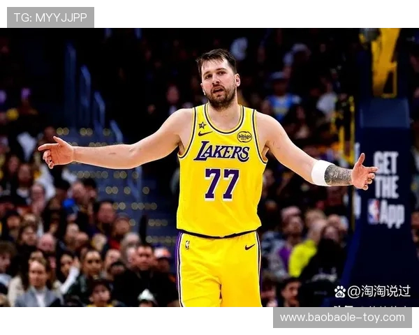 威金斯在对阵湖人的比赛中展现出色表现助力勇士逆转胜利